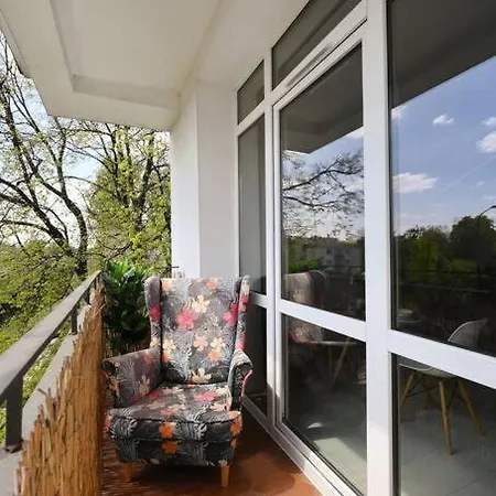 Saska Kepa -ul. Francuska 2' Min *