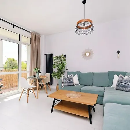 Saska Kepa -ul. Francuska 2' Min Apartment