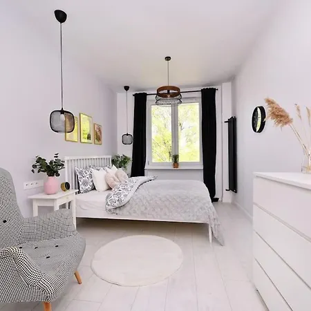 Saska Kepa -ul. Francuska 2' Min * 华沙