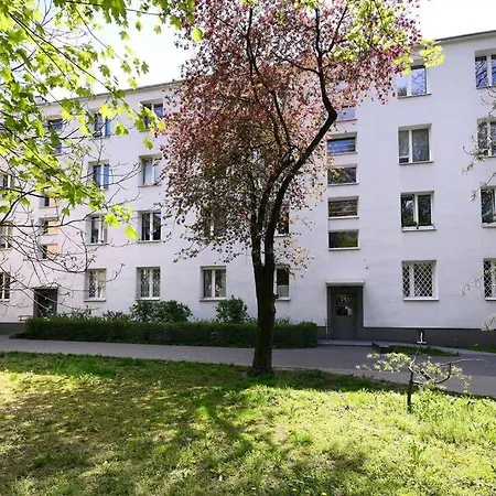 Saska Kepa -ul. Francuska 2' Min Warsaw